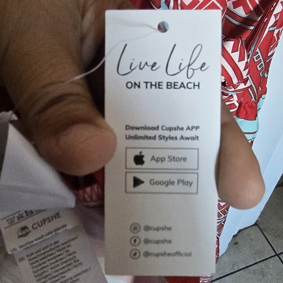 Cupshe Vibrant Red and Blue Patterned Midi Dress (B1) - Picture 9 of 9